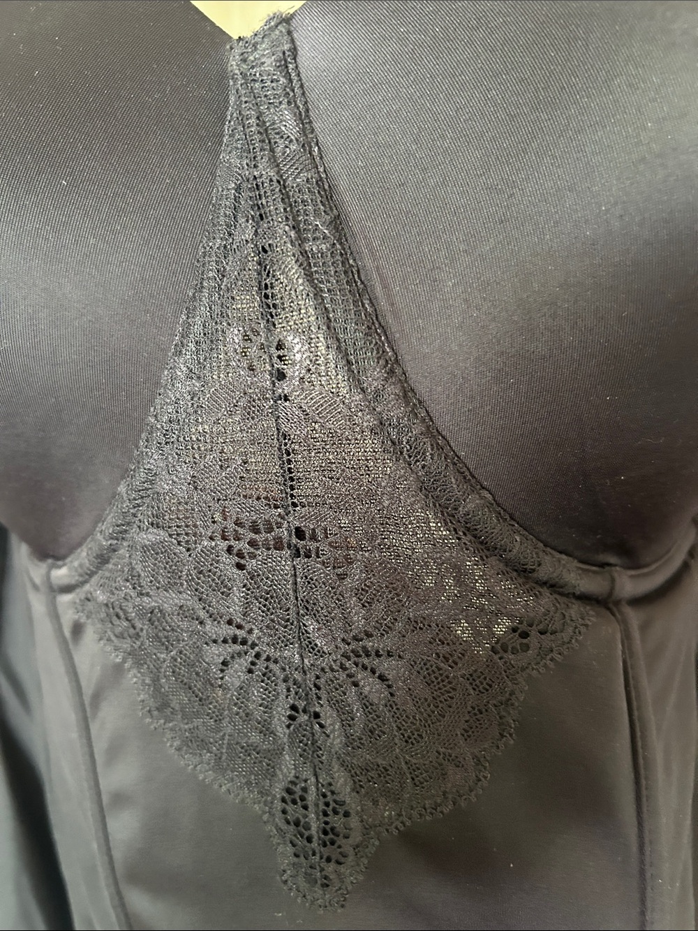 Maidenform Black Longline Bustier with Lace Detail - Picture 2 of 5